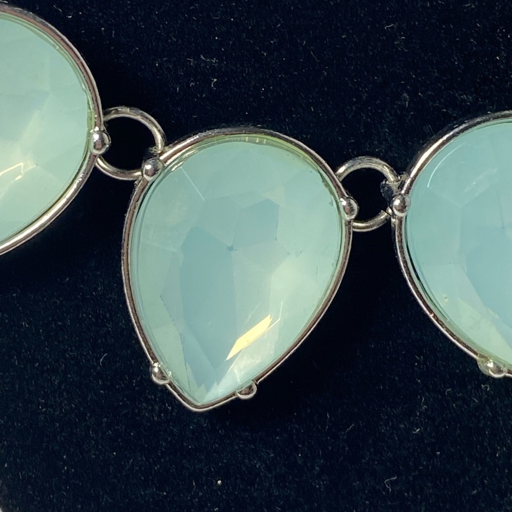 CHARMING CHARLIE ~ Silver-tone Aqua Teardrop Statement Necklace - Picture 7 of 13
